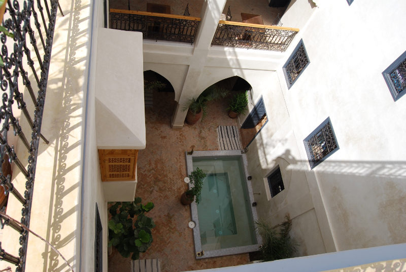 Riad Cannelle trempette piscine et le patio